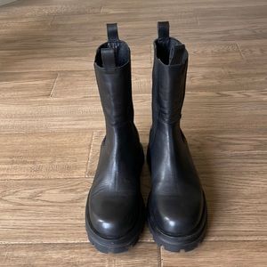 Steve Madden Explorer Black Leather Boot